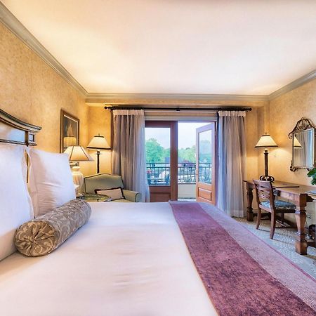 Delamar Greenwich Harbor Buitenkant foto
