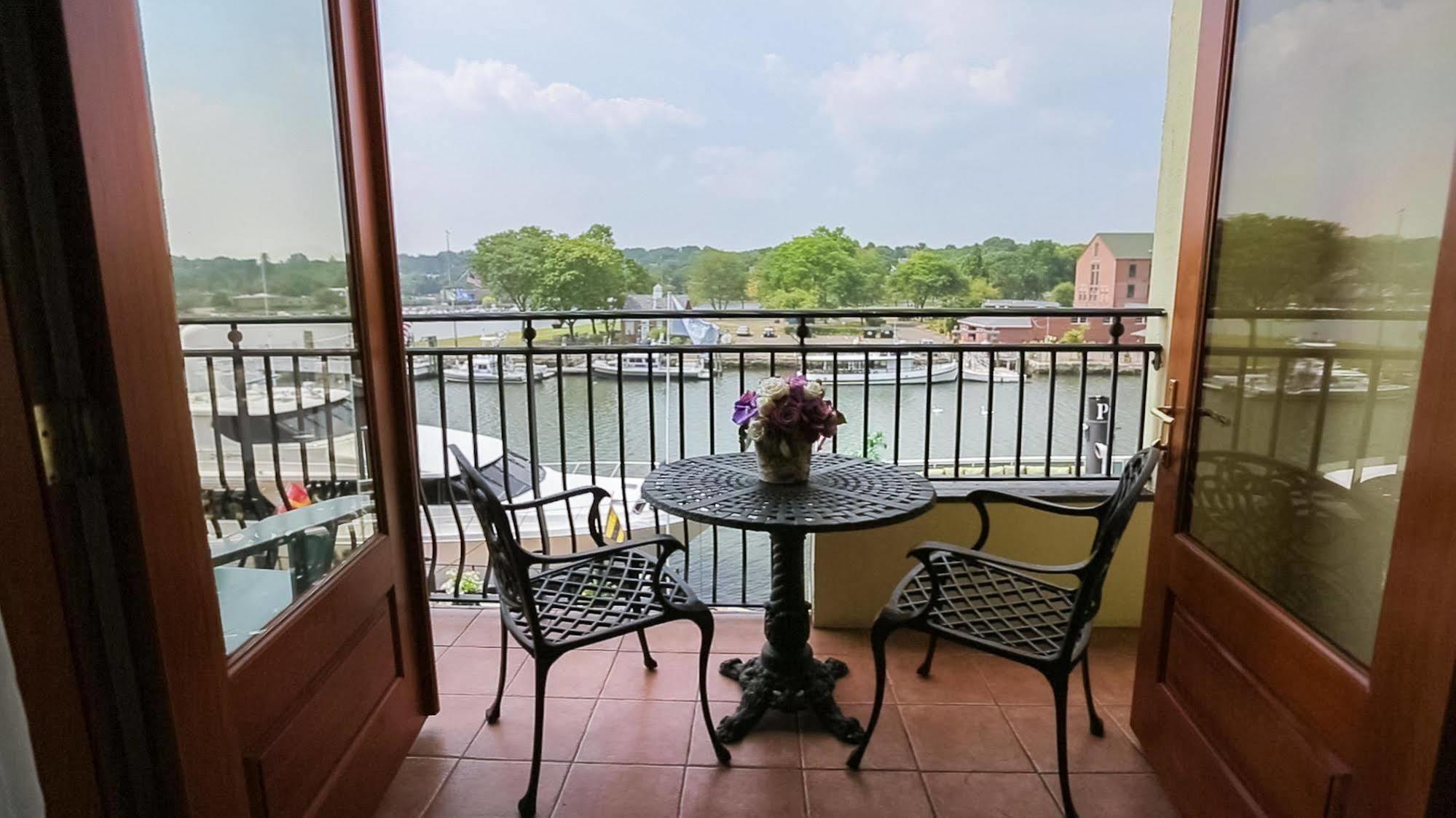 Delamar Greenwich Harbor Buitenkant foto